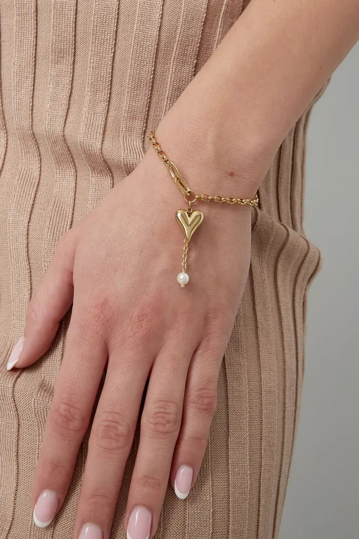 LOVELY HEARTS ARMBAND
