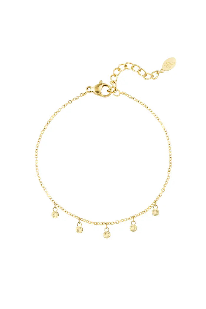 ROUND CHARMS ARMBAND